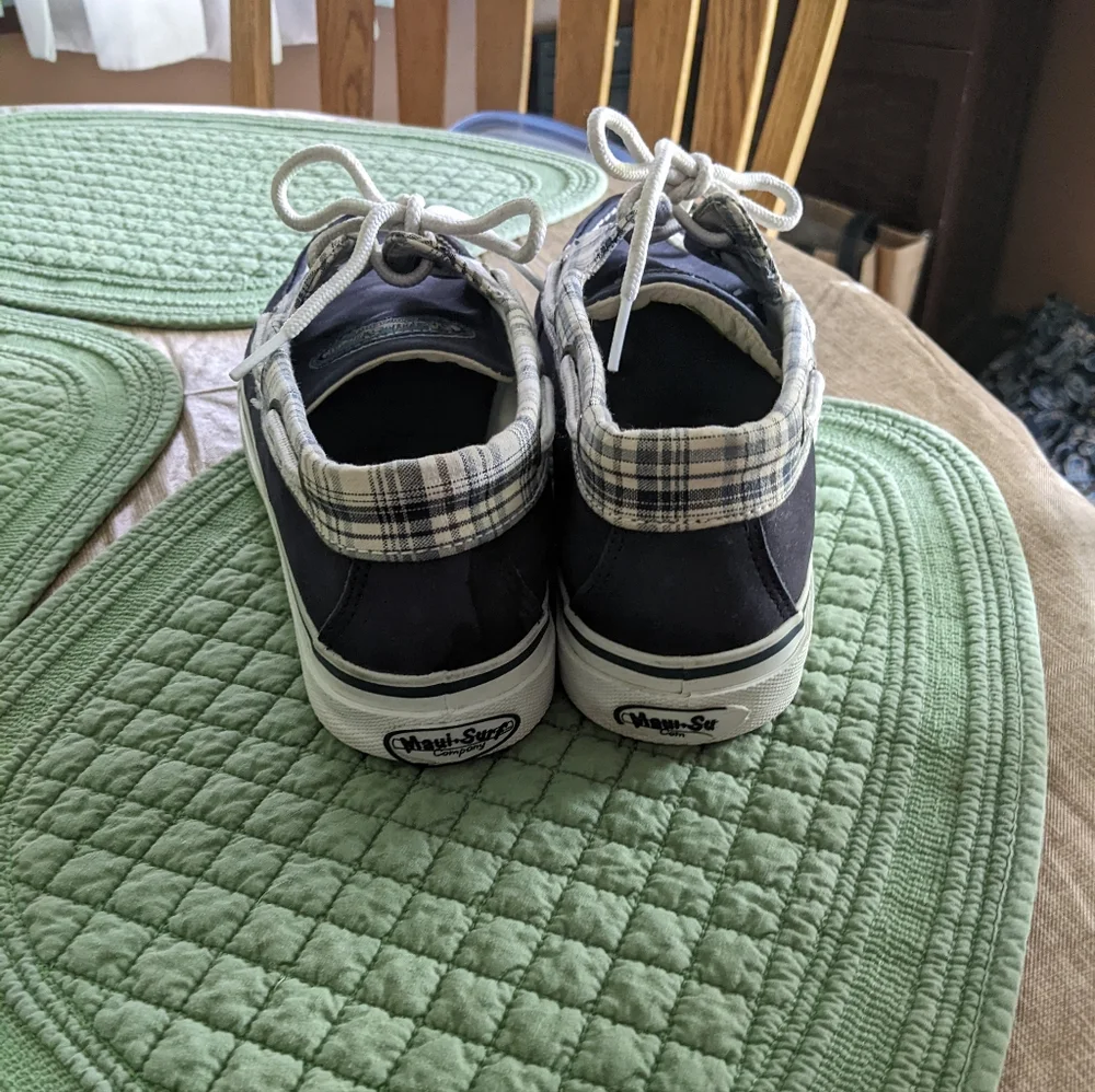 Maui surf company shoes
